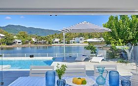 Villa Aura - Private Pool - Lakefront & Near Beach